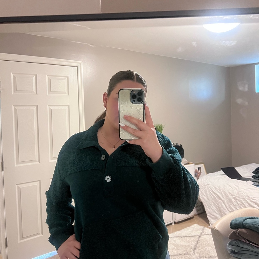 Time and Tru Dark Green Fleece pullover